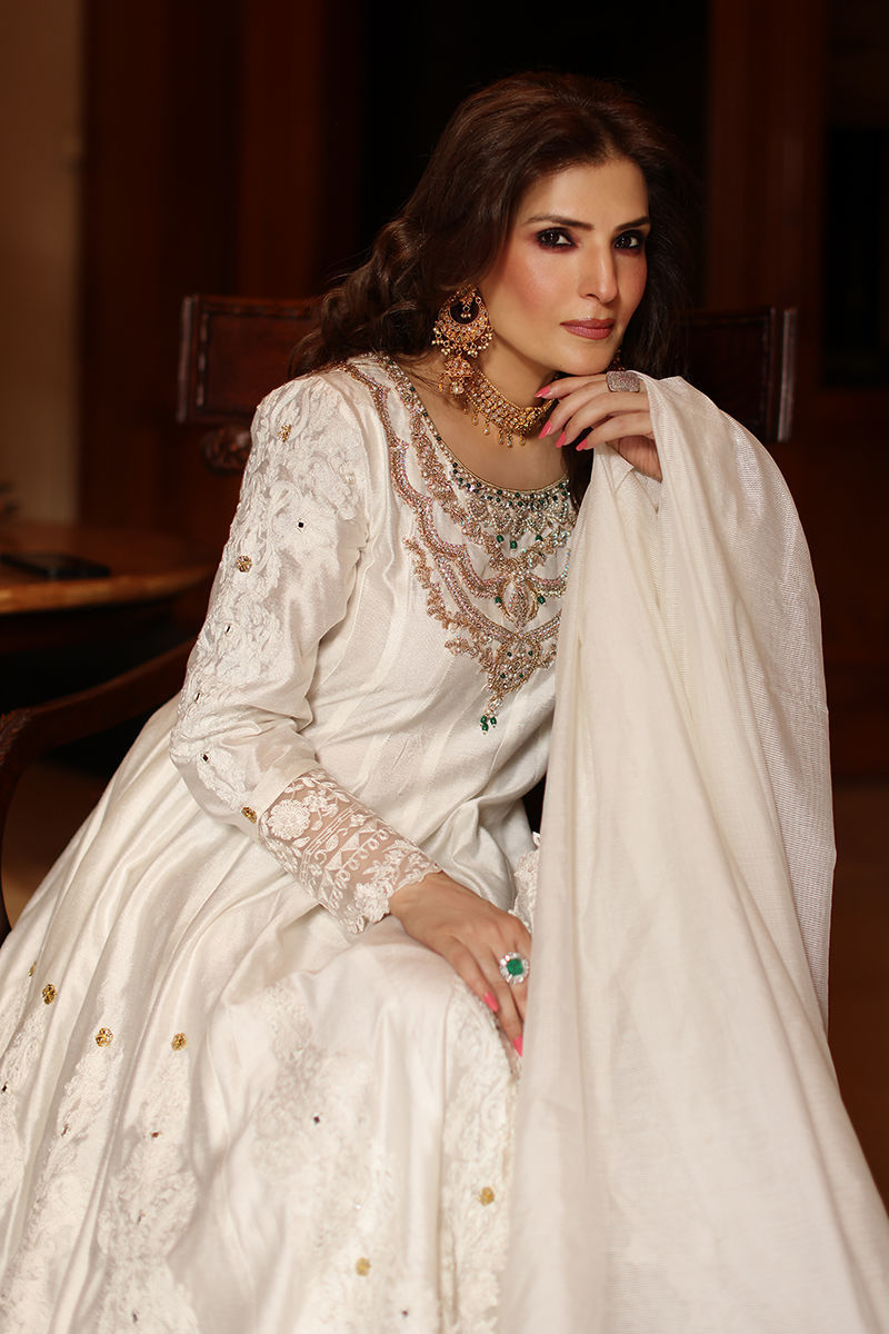 Picture of Vanniya Shirt, Dupatta and Lehenga