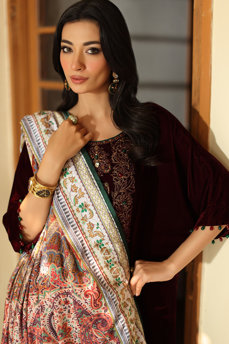 Picture of Sarai Velvet Shawl