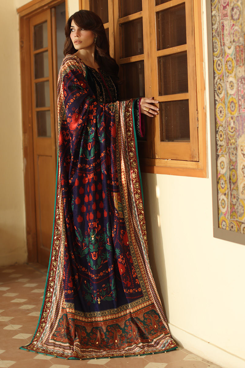 Picture of Liyana Velvet Shawl